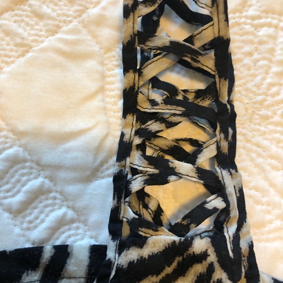 Zebra print top - Picture 3 of 4